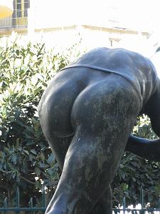1500 statue de bronze au musee national